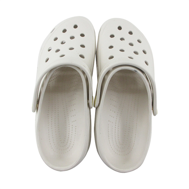Chinese factory cheap price sandals supplier orthopedic outdoor beach shoes croc classic nurse white clog slippers for women